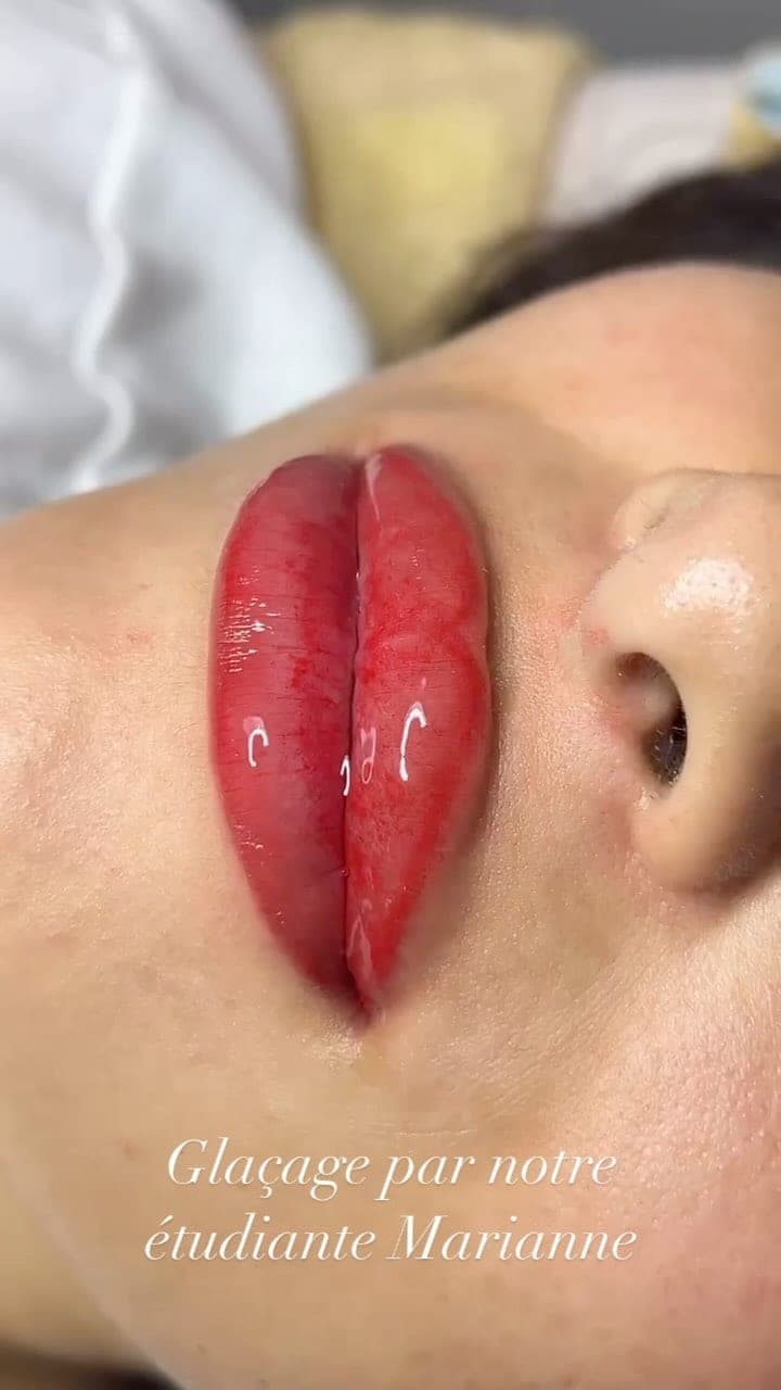 رسم وتصميم الحواجب